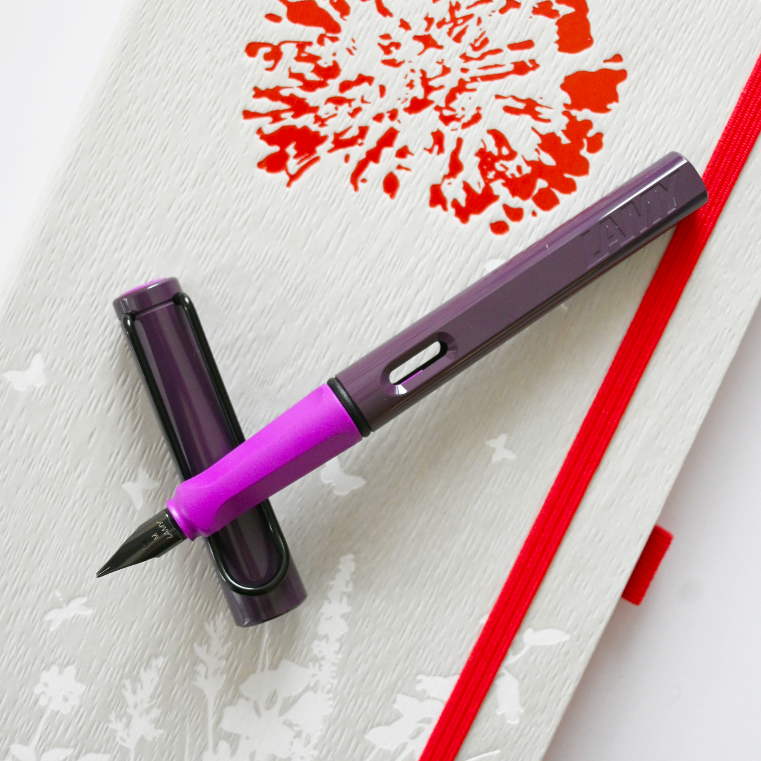 LAMY Safari 2024 Special Edition Kewi Violet Blackberry Fountain